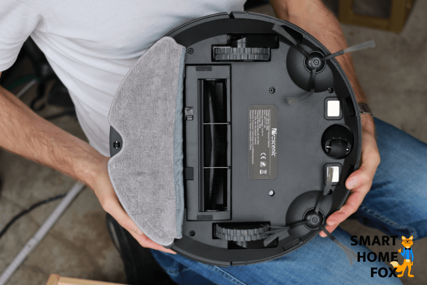 Proscenic M7 Pro с подключенным резервуаром для воды